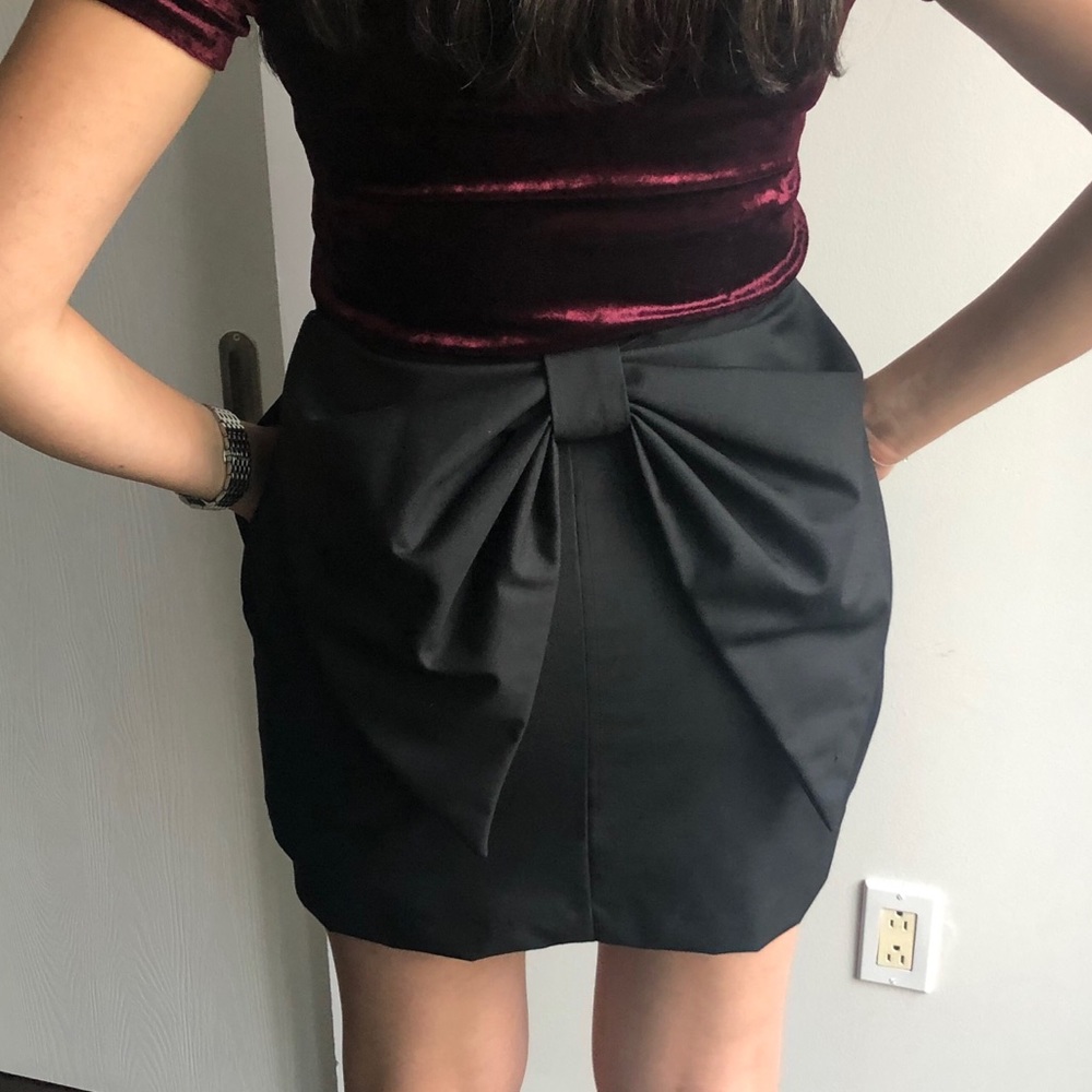 Fashion Skirt with Bow in the back